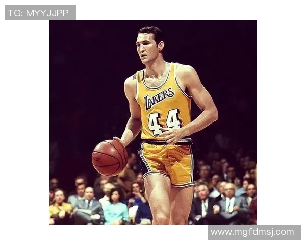 杰里韦斯特的篮球传奇之路与影响力探讨